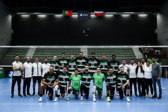 Derrota no primeiro jogo da meia-final