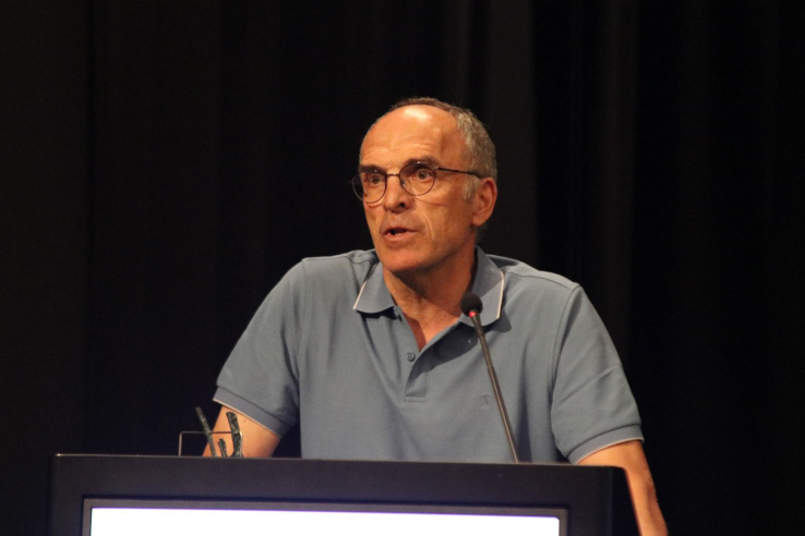 Professor António Rodrigues recebe Prémio Carreira da ANTV