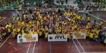 Torneios de apuramento Gira-Volei agitam agrupamento escolas Fitares
